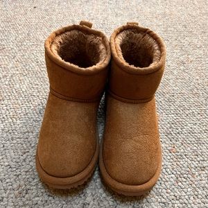 Kids boots